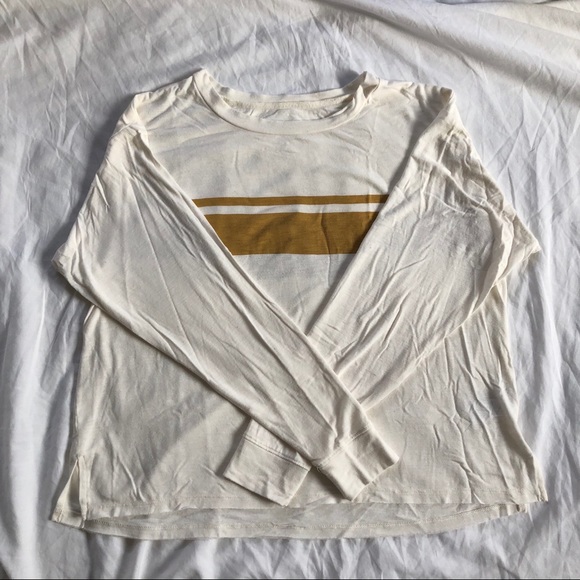 2/15$ Casual AEO long sleeve tee - Picture 3 of 7